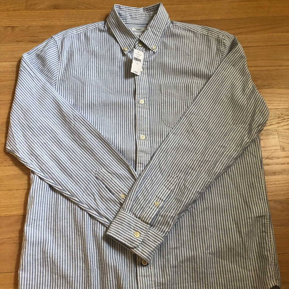 NWT Gap Mens Striped Long Sleeve Button Down Shirt